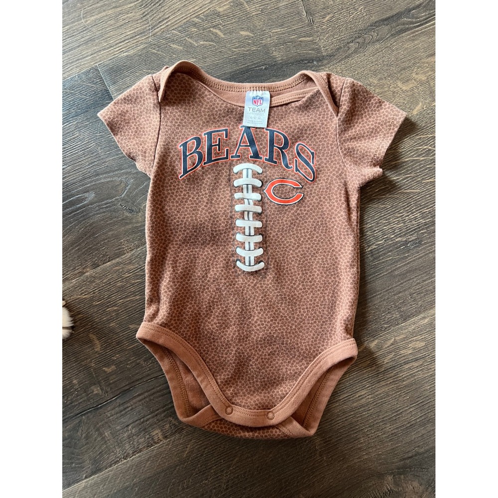 NFL Team Apparel Chicago Bears Football Texture Infant Bodysuit Brown 6-12M
